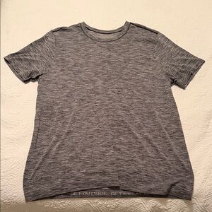 lululemon athletica Heathered Gray Men's Tee